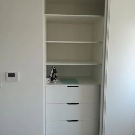 Studio + Parking En Residence. Bail Mobilite Possible. *