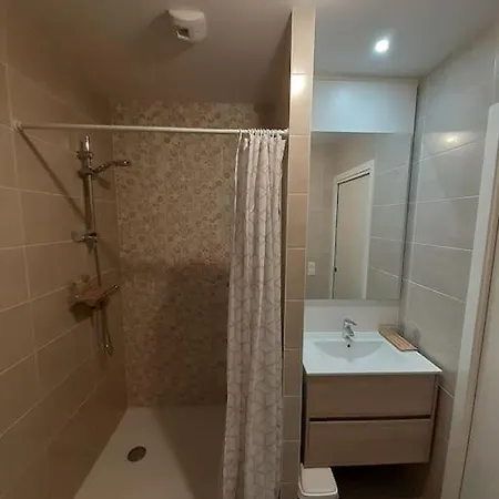 Studio + Parking En Residence. Bail Mobilite Possible. Apartment Clisson