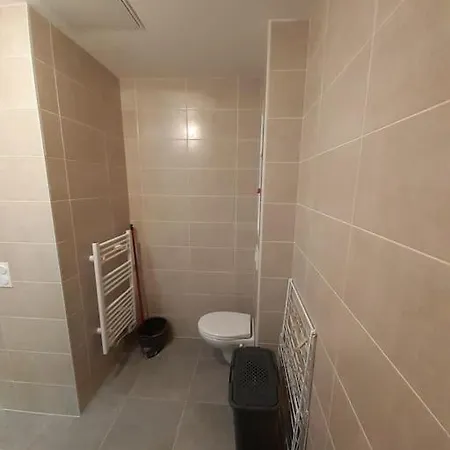 Studio + Parking En Residence. Bail Mobilite Possible. * 클리송