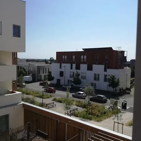 Studio + Parking En Residence. Bail Mobilite Possible. * Clisson